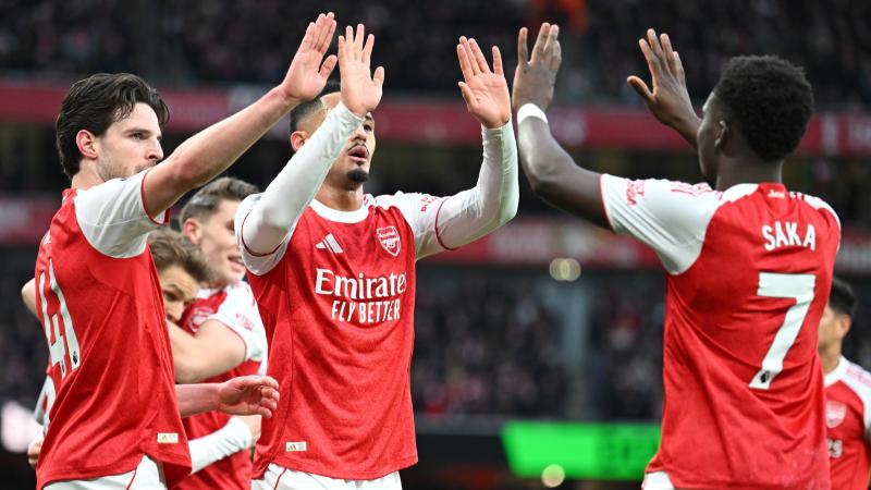 舍甫琴科：AC米兰本赛季有能力问鼎意甲，莱奥还有提升空间（舍甫琴科看好AC米兰问鼎本季意甲：莱奥仍有进步空间）