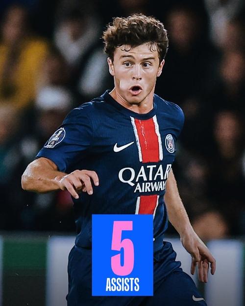 伤愈复出那一刻全场起立鼓掌