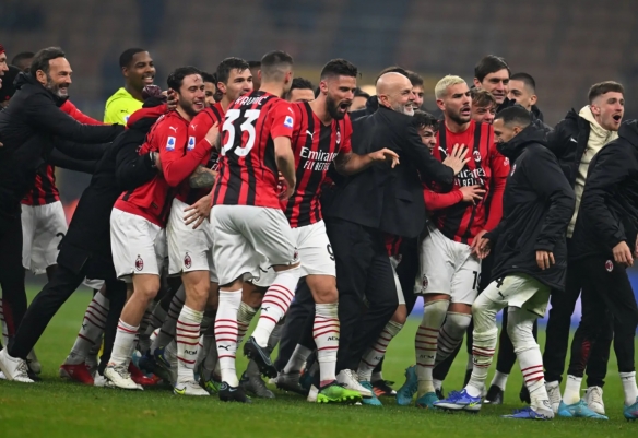 Cat3：巴萨希望在年初将诺坎普容量从4.5万余人提升至约6.2万人（Cat3：巴萨拟于年初将诺坎普容纳人数由约4.5万增至约6.2万）