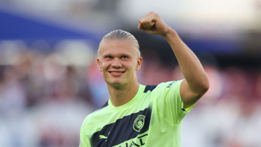 梅西天生内向！但因为足球、变成一个会主动演讲的领袖！（天性内向的梅西，被足球锻造成敢于发声的领袖）