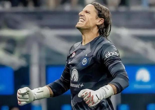 图赫尔：世界杯期间替补球员或待在更衣室，我们有勇气去争冠（图赫尔：世界杯阶段替补或留在更衣室，我们敢于向冠军发起冲击）