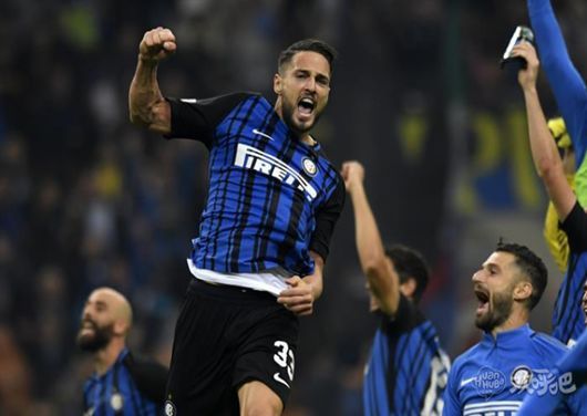 1-1！1-3！利物浦不胜+切尔西爆冷，阿森纳5分领跑，英超2强争冠（1-1与1-3齐现：利物浦无胜、切尔西爆冷，阿森纳领跑5分，英超两强争冠）