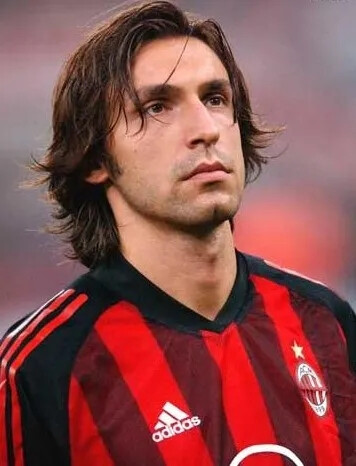 中超转会市场：广州队签下新前锋,（中超转会动态：广州队完成新前锋引援）