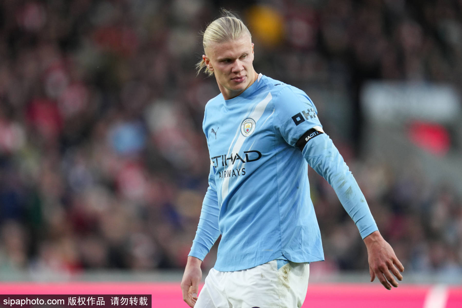 首尔外援后卫亚赞：能够限制住费利佩并不是我一个人的功劳（首尔外援后卫亚赞：限制费利佩是全队的功劳，并非我一人所为）