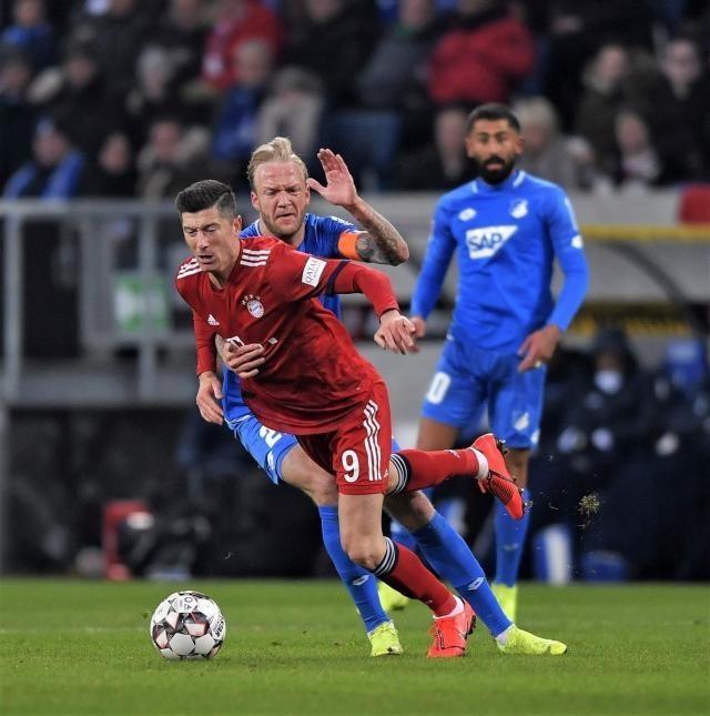 英超：曼城主场3-1击败布莱顿（英超：曼城主场3比1力克布莱顿）