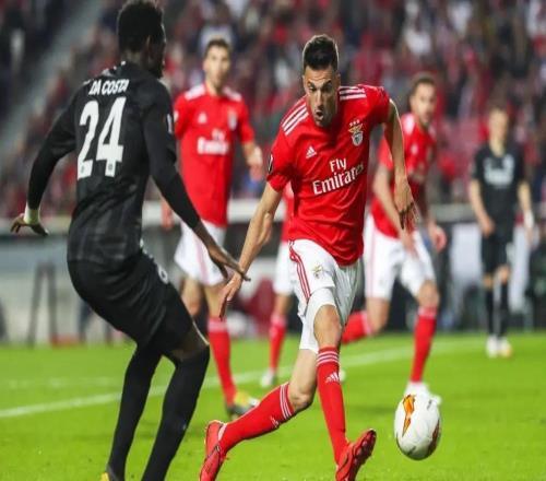 0-3不敌拜仁，勒沃库森连续37场德甲客场不败纪录遭终结（0-3负拜仁，勒沃库森德甲客场37场不败告终）