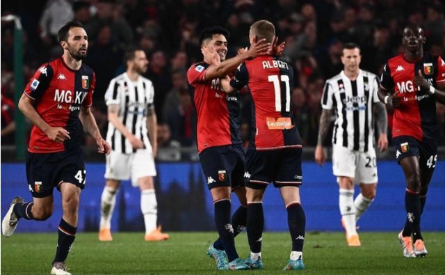 东体：申花主力赛季中后期身心疲劳，阵容一直是“明牌”状态（东体：申花主力后半程身心俱疲，阵容选择长期过于透明）