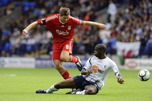 他的跑位太聪明了（他的无球跑动充满智慧）