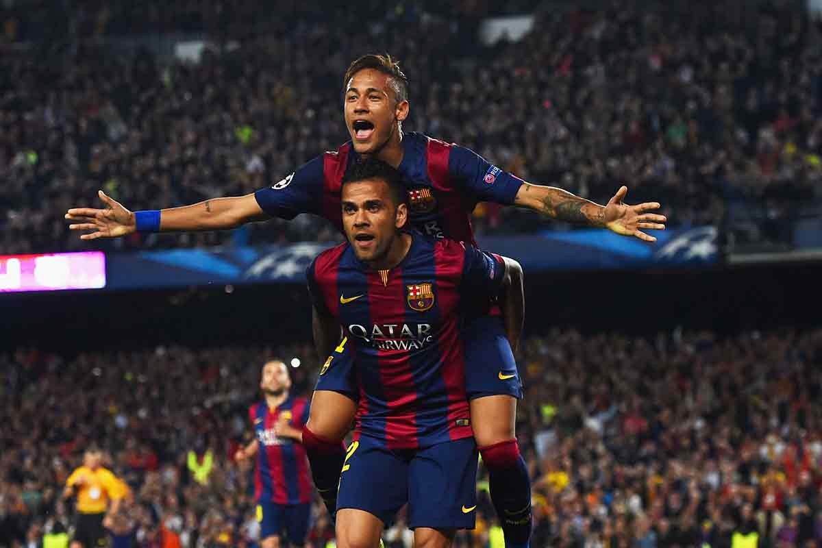 怀特第三节轰14分带队反超，米勒单节4三分回应（怀特第三节狂砍14分助队反超，米勒单节4记三分强势回敬）