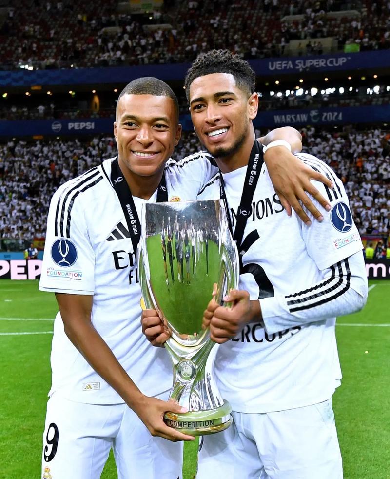 仅输一场！切尔西18次对阵伯恩利，12胜5平保持绝对优势（切尔西18战伯恩利仅1负，12胜5平占尽上风）