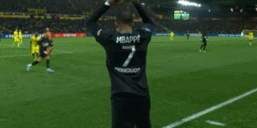 戴奇谈奥多伊：第二球应该是传中，但他平时总能踢出这种效果（戴奇评奥多伊：第二球本意是传中，但他平时也常踢出类似效果）