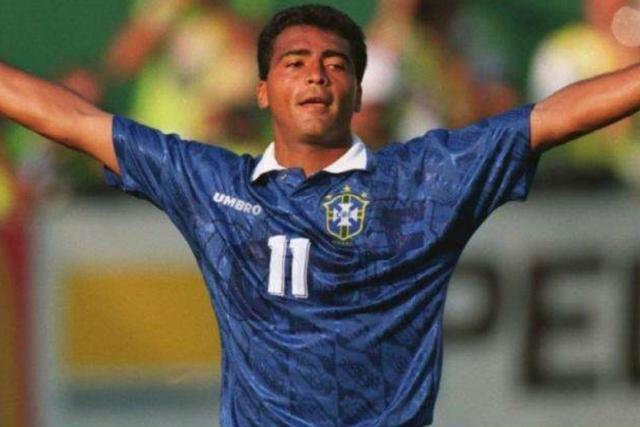 他签约菲尼 他签约菲尼